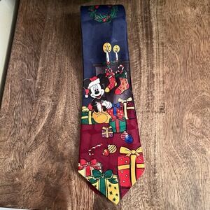 Vintage Mickey Unlimited Christmas Neck Tie Disney Mickey Mouse Presents Wreath‎